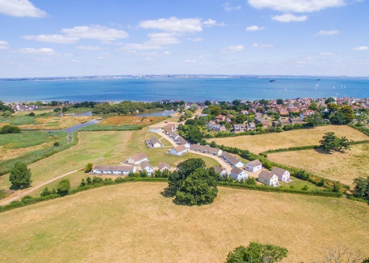 Salterns Village Seaview Dış mekan fotoğraf